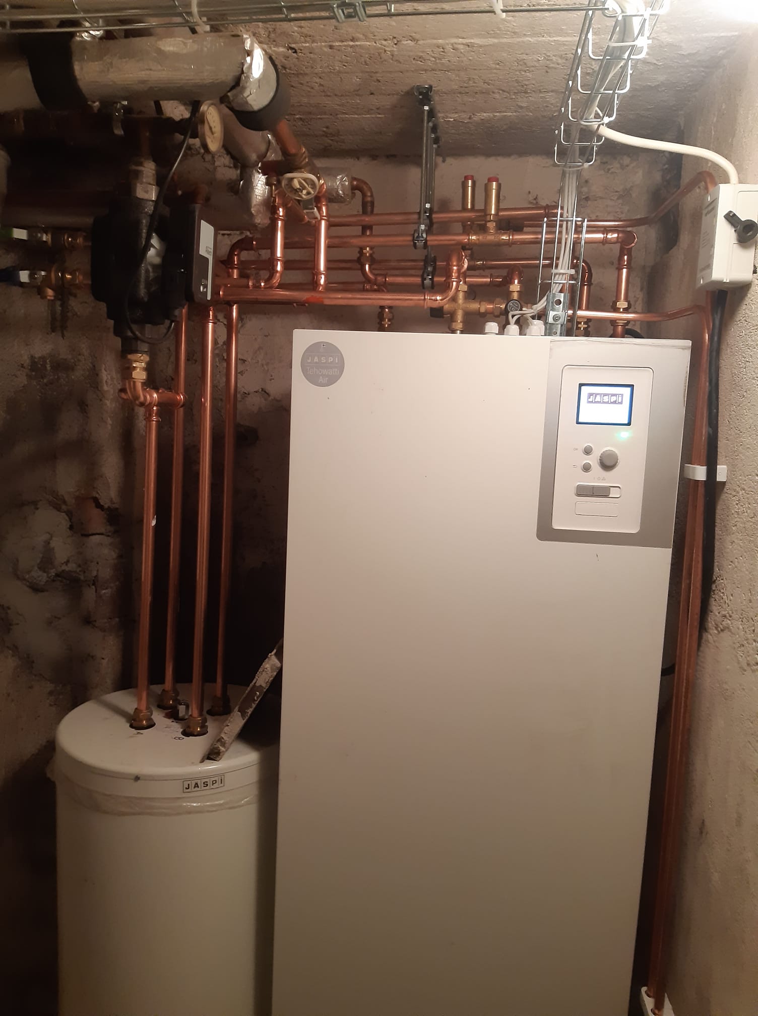 Lämmitysjärjestelmä